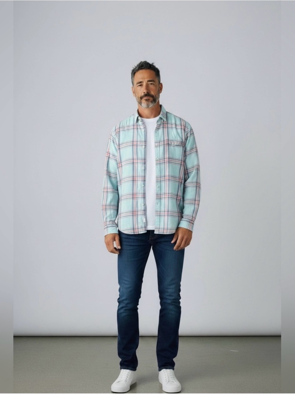 Vineyard Vines Slim Fit Crosby Shirt // Blue Plaid // Large